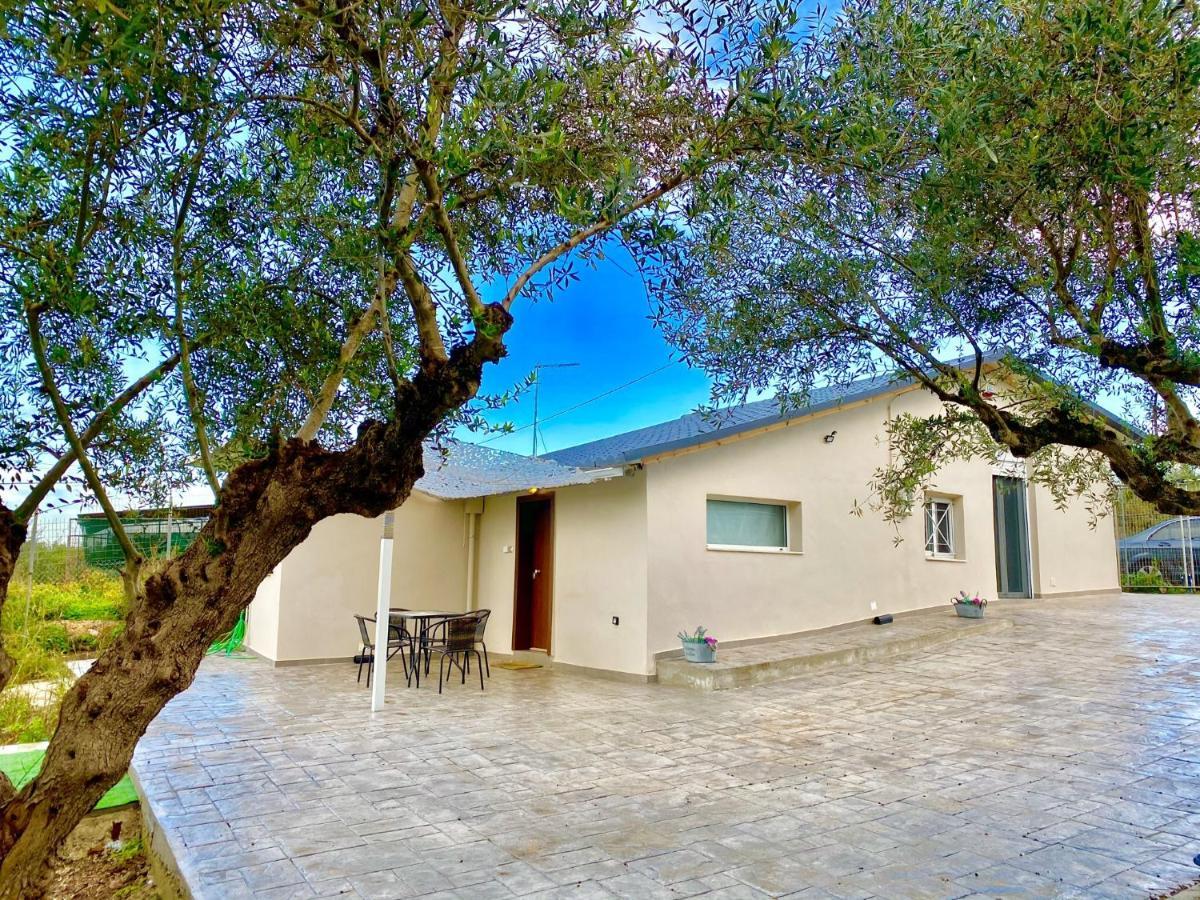 Riqionian House * Vromonerion